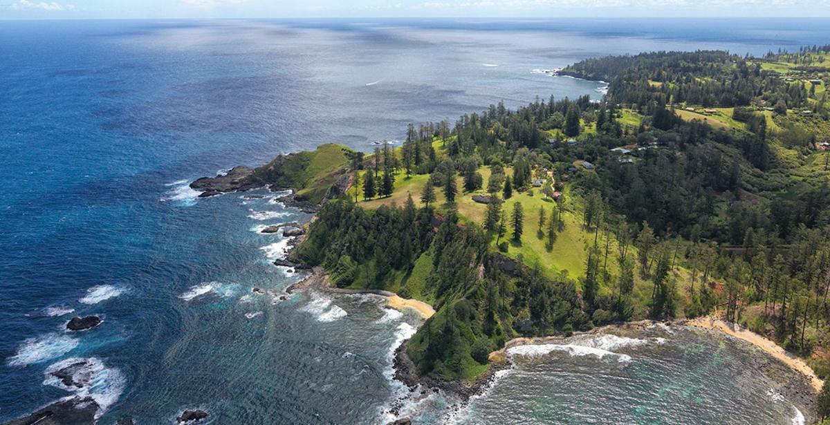 เชียร์วอเตอร์ ซีนิค วิลลา Villa เบิร์นท์ไพน์ ภายนอก รูปภาพ